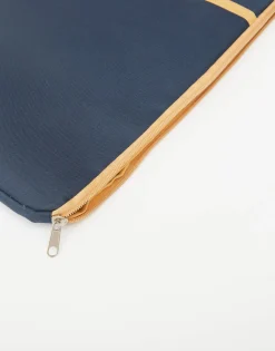 Natura Selection Funda Ordenador 15