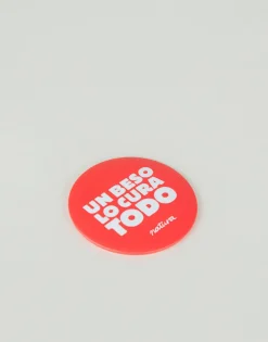 Natura Selection Imán "un Beso Lo Cura Todo" Sale