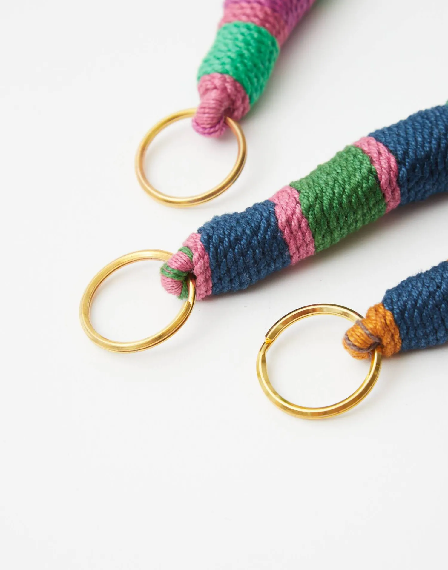 Natura Selection Llavero Cono Y Pompones Clearance