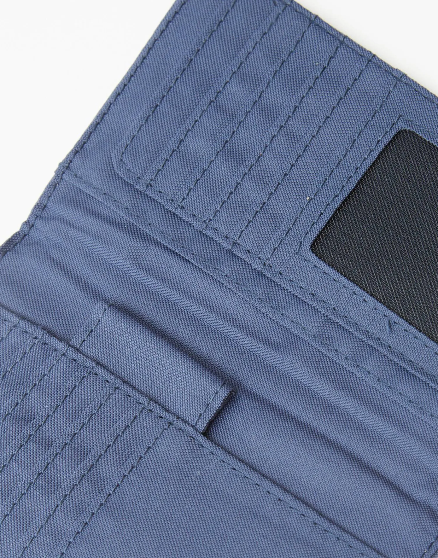 Natura Selection Pasaportera Tela New